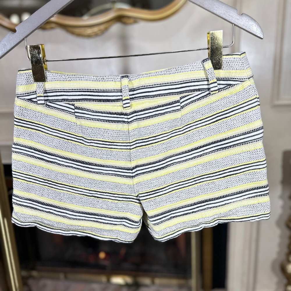 Ann Taylor LOFT The Riviera Short 2 Coastal Indie Boho - Picture 2 of 8
